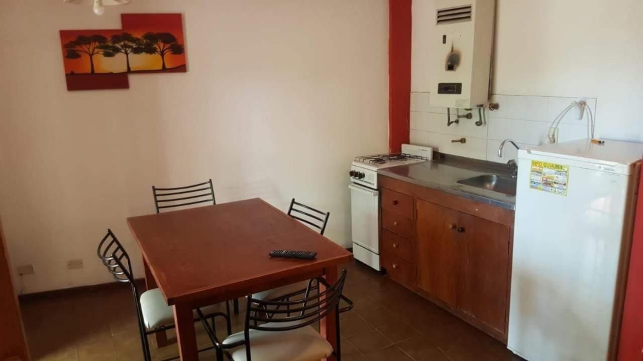 Appartement Departamentos Centro à Mina Clavero Extérieur photo